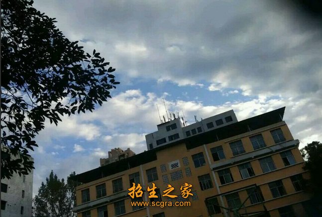 水电校的天空