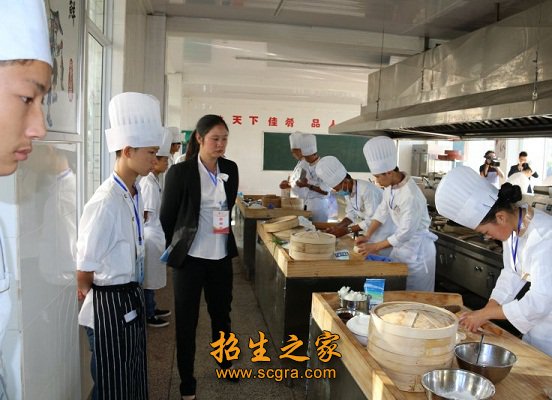 烹饪专业学生