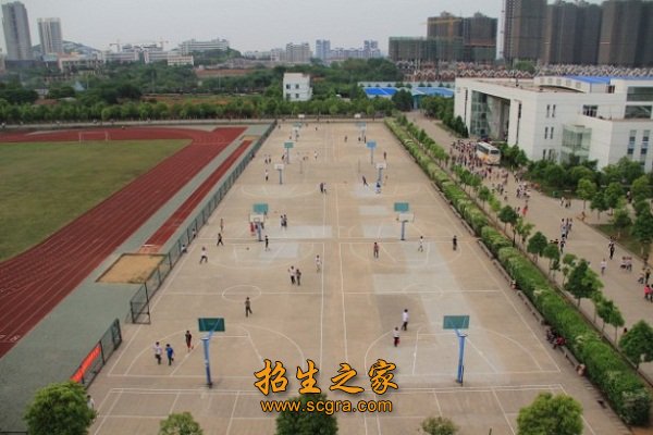 学校操场