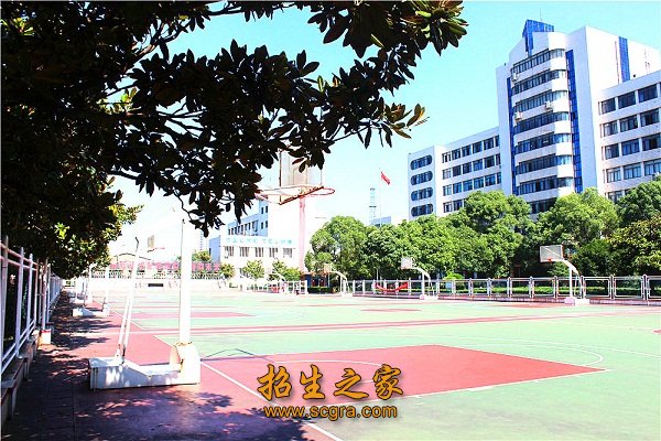 学校操场