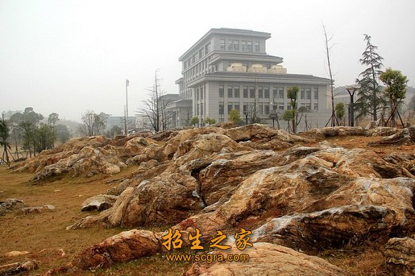 镇江技师学院